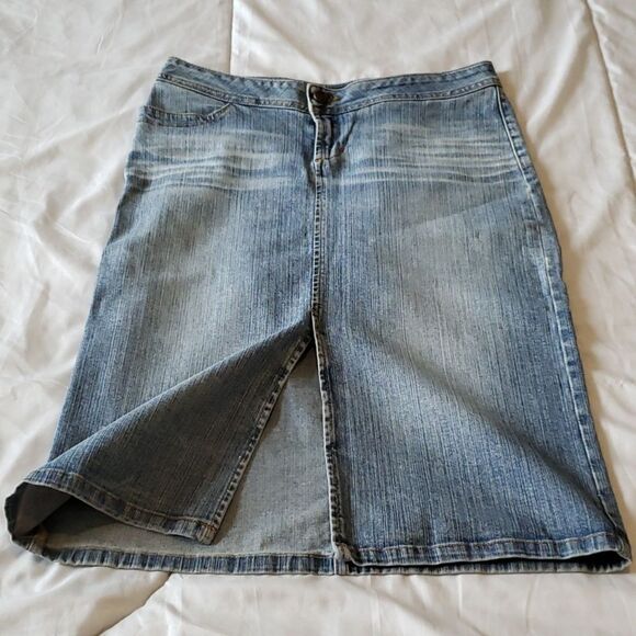 Joe's Jeans Midi Skirt  - Picture 4 of 12